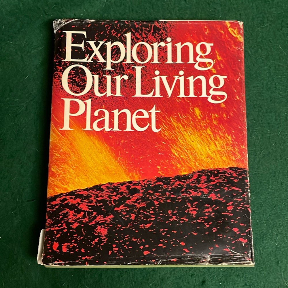 EXPLORING OUR LIVING PLANET (Hardcover) Book by Robert Ballard